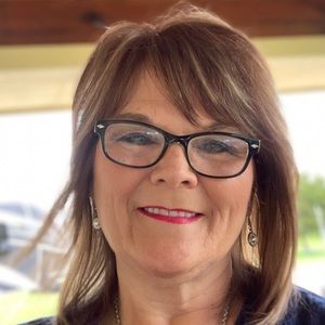 Meet your Posher, Carolyn